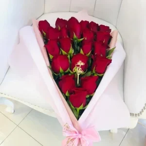 Large Cascade Bouquet Natural Roses